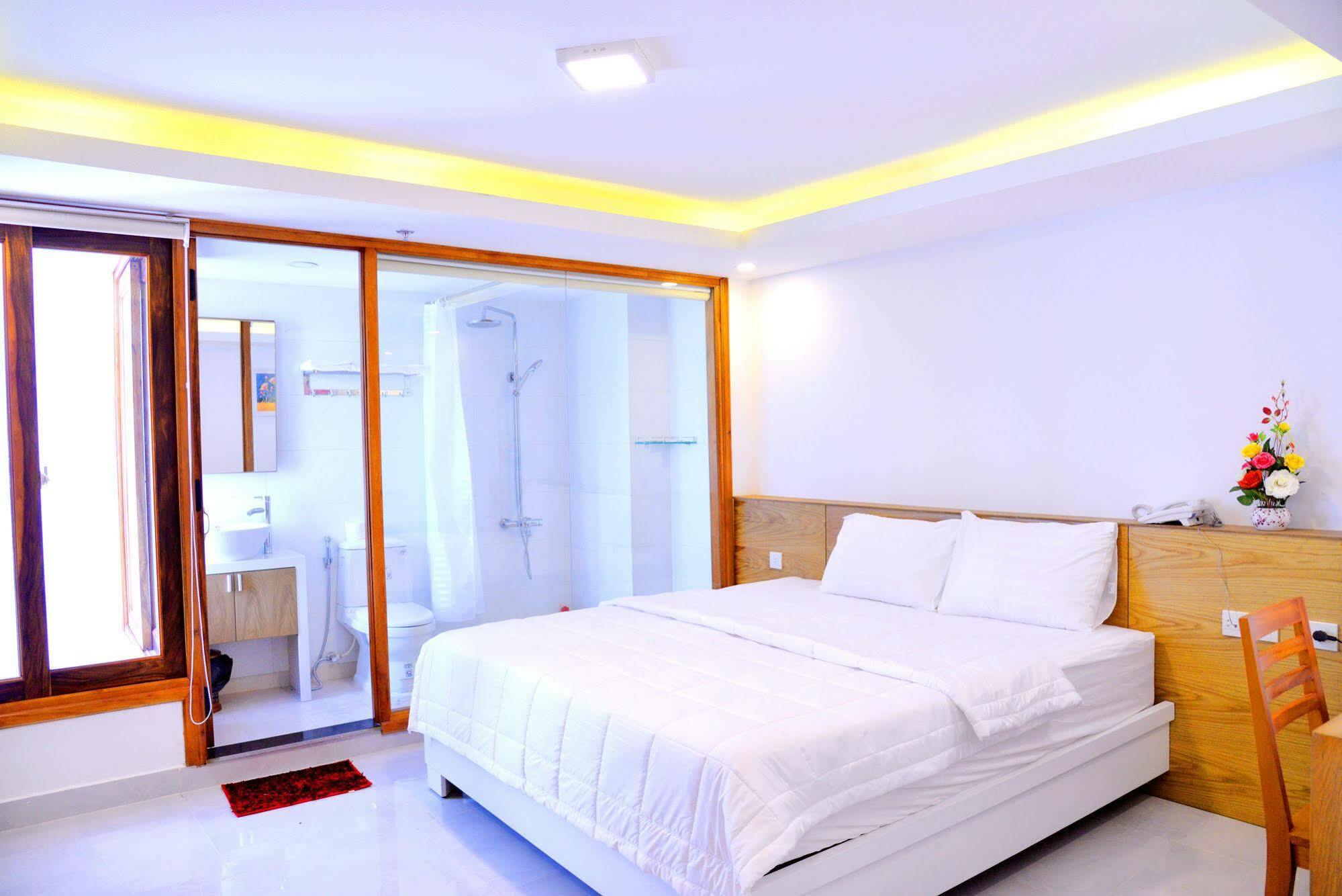 New Century Hotel Nha Trang Exterior foto